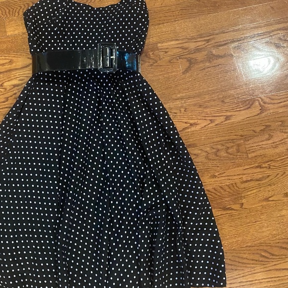 Black and White Vintage Polka Dot Dress Size Large Belted Halter Backless - Picture 2 of 4
